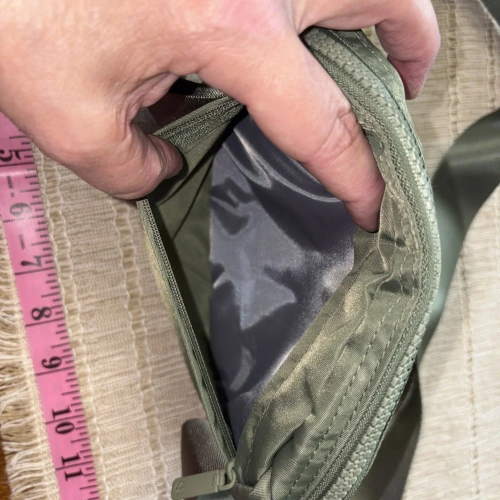 Gaiam Olive Green Belt Bag / Fanny Pack